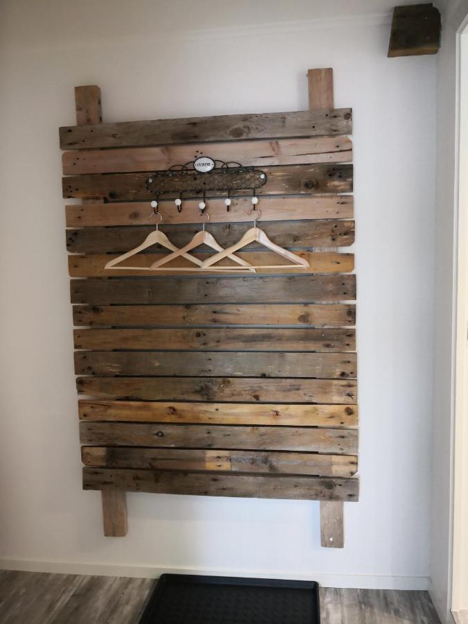 Old School Pa Eidslandet - Exclusive Apartment Εξωτερικό φωτογραφία